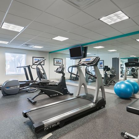 Holiday Inn Express Hotel & Suites Bentonville By Ihg Esterno foto