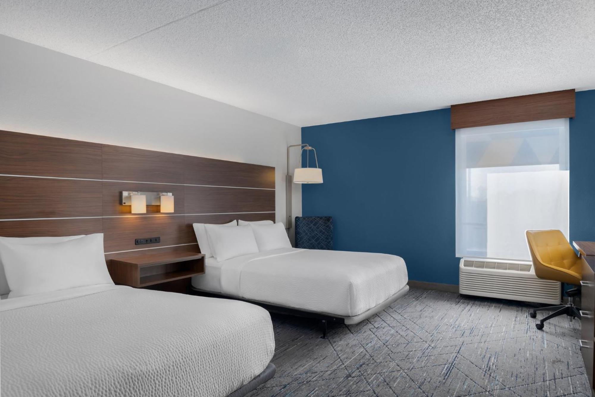 Holiday Inn Express Hotel & Suites Bentonville By Ihg Esterno foto