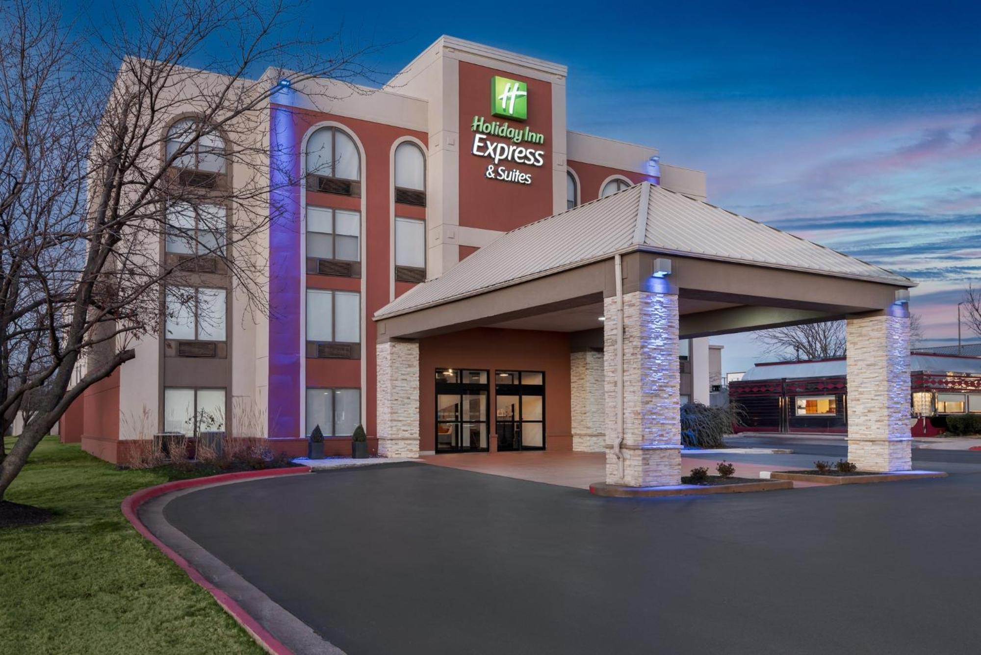 Holiday Inn Express Hotel & Suites Bentonville By Ihg Esterno foto