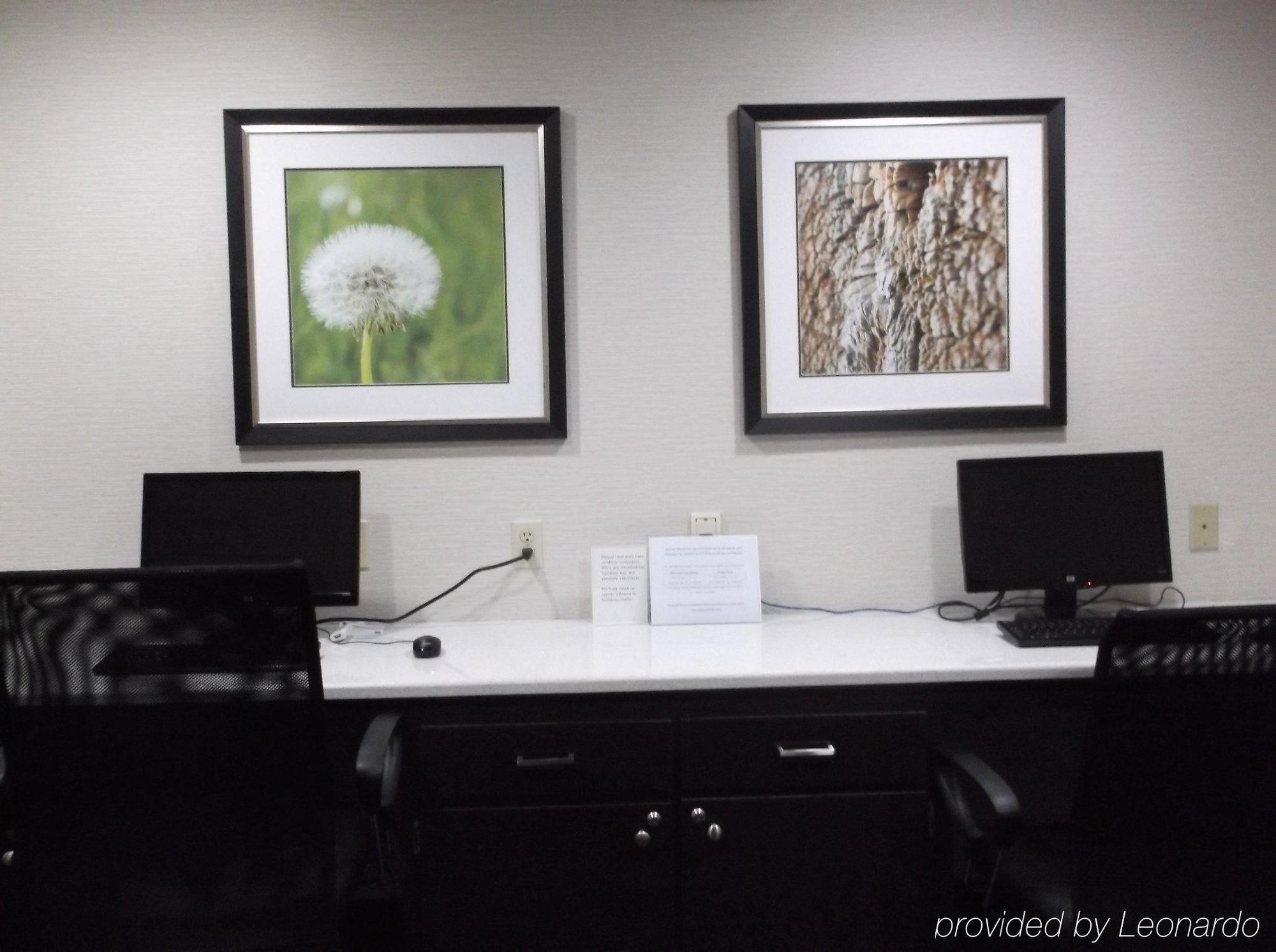 Holiday Inn Express Hotel & Suites Bentonville By Ihg Esterno foto